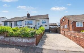 17, Ennerdale Road, New Farnley, Leeds LS12 5EN