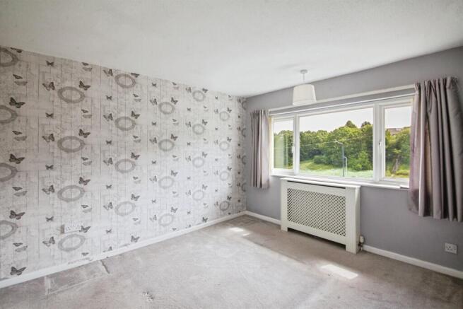 3 bed Semi-Detached for sale Image 12