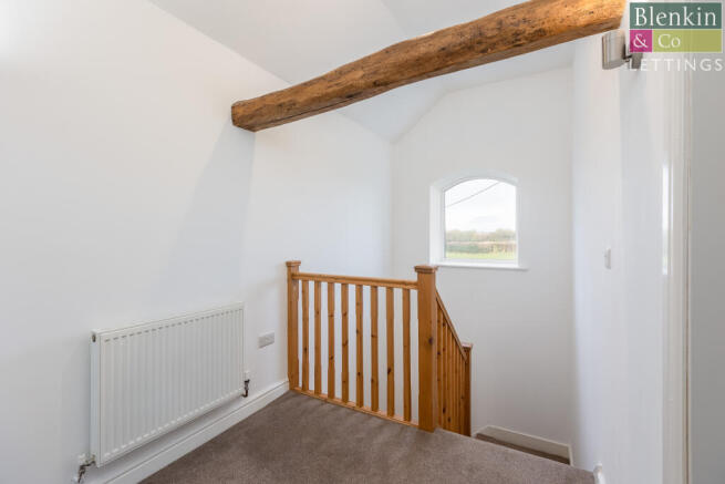 3 bed Barn Conversion to rent Image 12