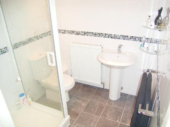 Re-fitted En-suite
