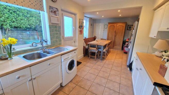 Open Plan Kitchen + Dining Room
