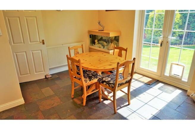 Kitchen / Breakfast