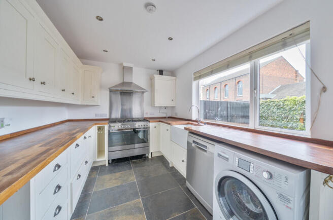 1435130-5-69c2960...