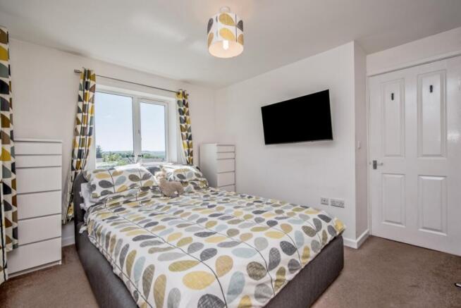 3 bed Detached for sale Image 9