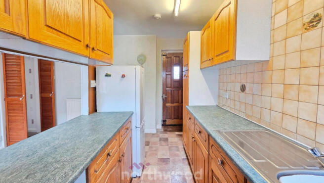 3 bed Bungalow for sale Image 4