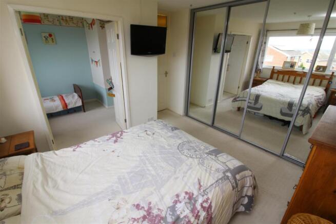 21 Bed 1.JPG