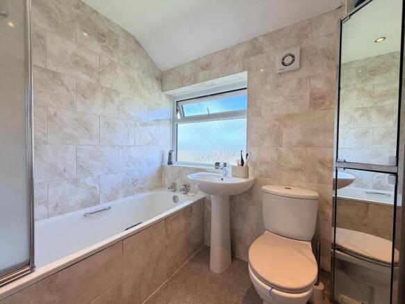 3 bed Semi-Detached for sale Image 11