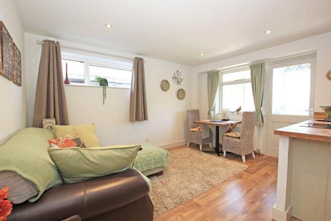 1 bed Town House for sale Image 7