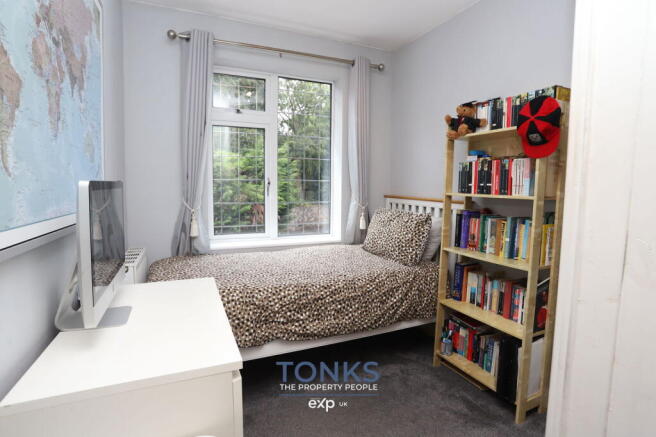 Photo 12