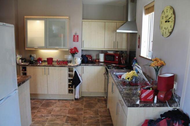 KITCHEN AREA