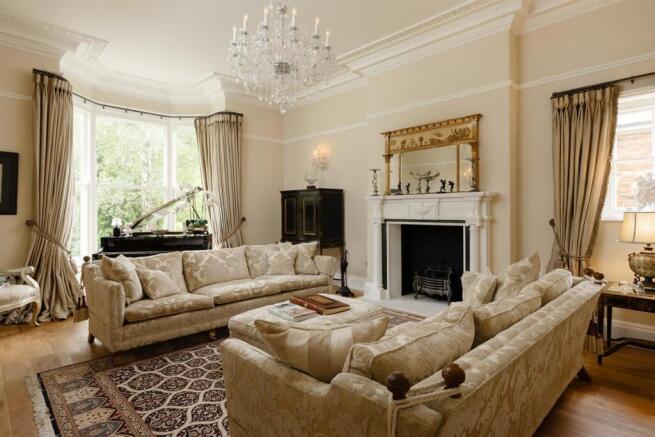 7 bed House for sale Image 6