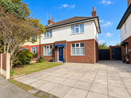 Liverpool Avenue, Ainsdale, Southport, Merseyside, PR8 3NE