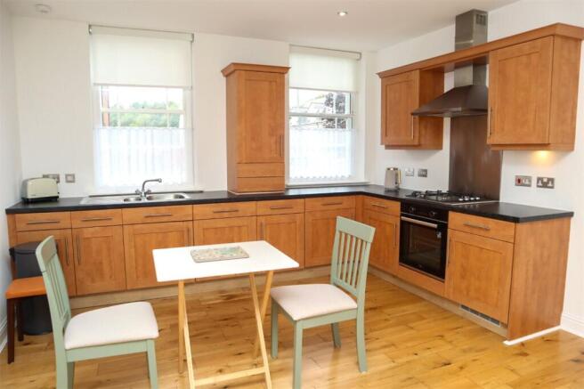Lounge/Kitchen