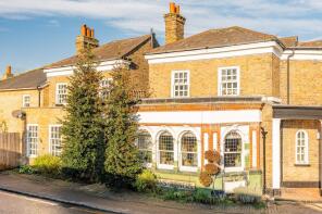 6, Station Road, Ware SG12 9UT