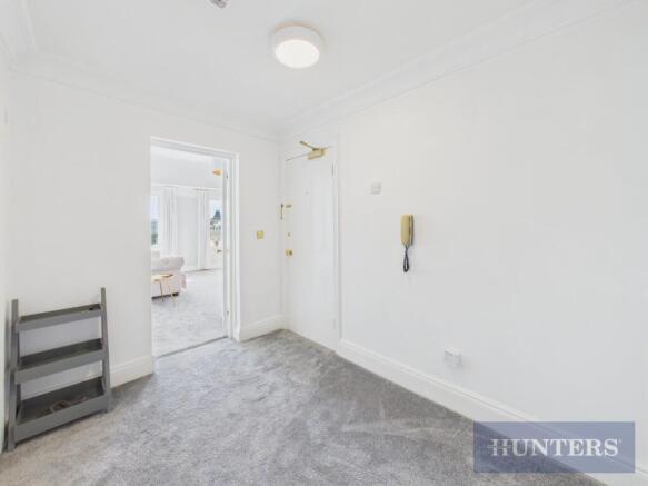 2 bed Apartment for sale Image 9
