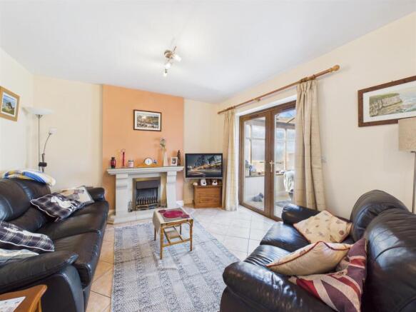 3 bed End of Terrace for sale Image 4