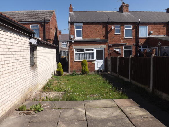 2 bed End of Terrace to rent Image 10