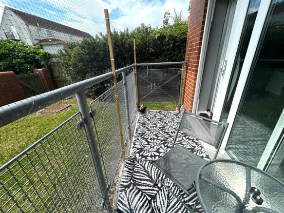1 bed Apartment for sale Image 8