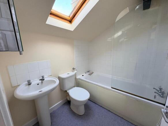 1 bed Flat to rent Image 9