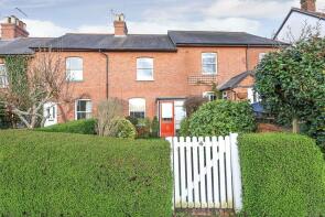 4, Holmesdale Terrace, Willow Green, North Holmwood RH5 4JD
