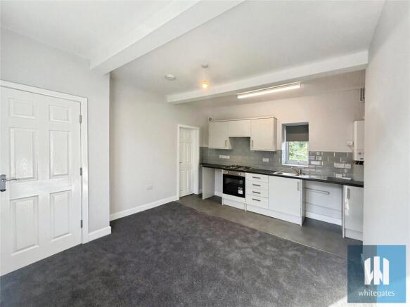 2 bed Terraced to rent Image 7