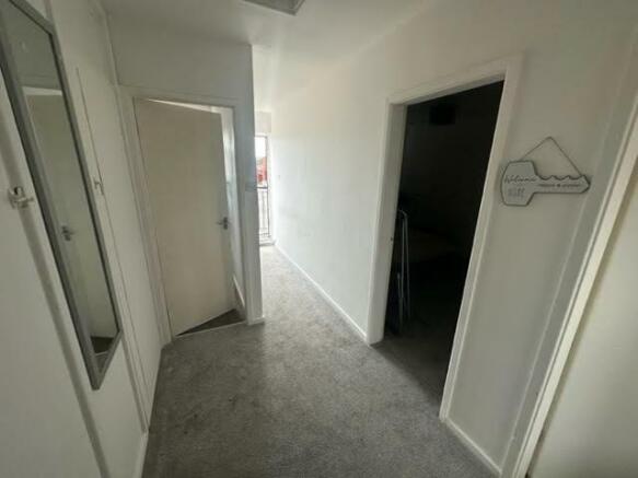 1 bed Flat to rent Image 11