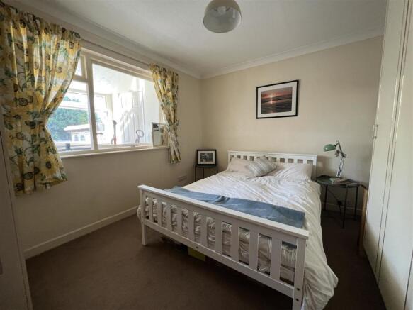 4 Ashley Way bed 2.JPG