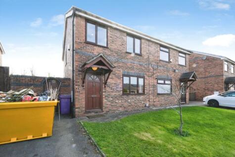 Almond Court, Liverpool, Merseyside, L19