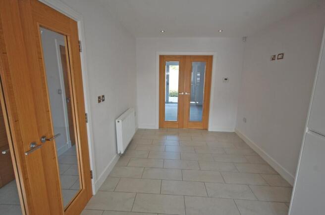 3 bed Semi-Detached to rent Image 4