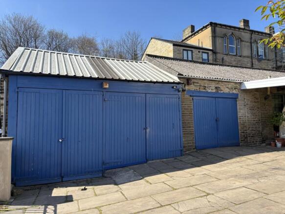 3 bed Terraced for sale Image 4