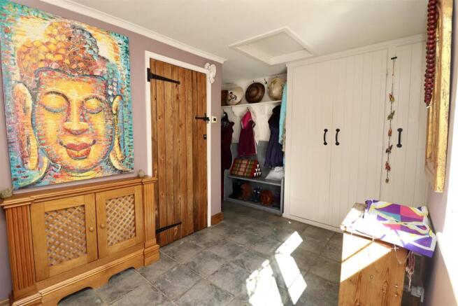 3 bed Cottage for sale Image 8