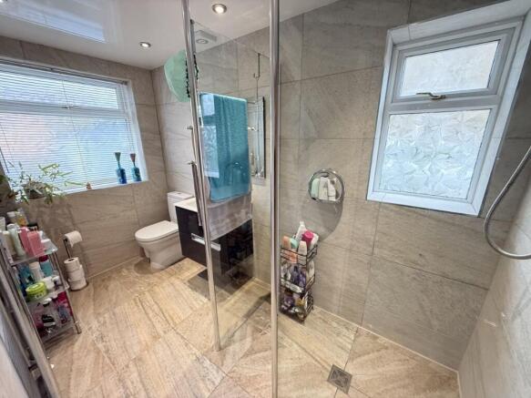 3 bed Semi-Detached for sale Image 7