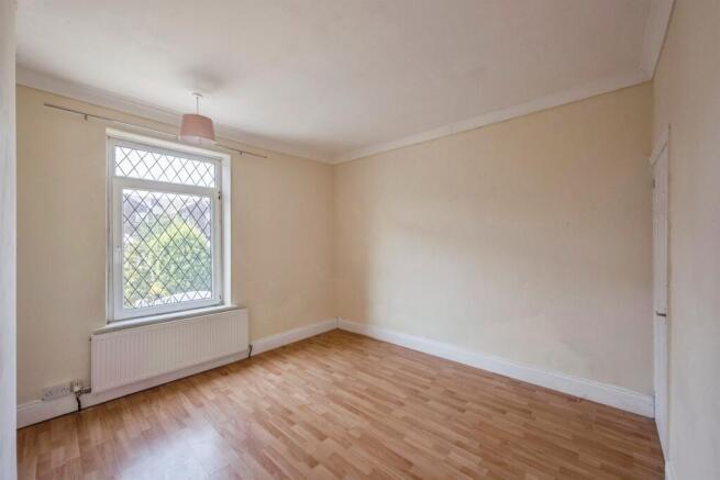 2 bed Semi-Detached for sale Image 9