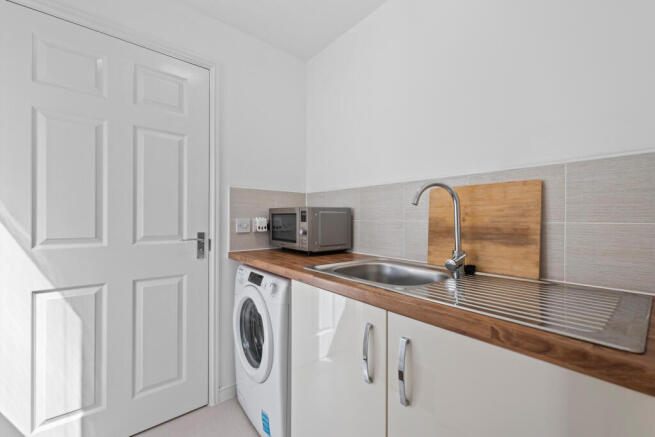 4 bed Detached for sale Image 12