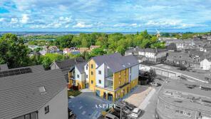 104a, High Street, Rayleigh SS6 7BY