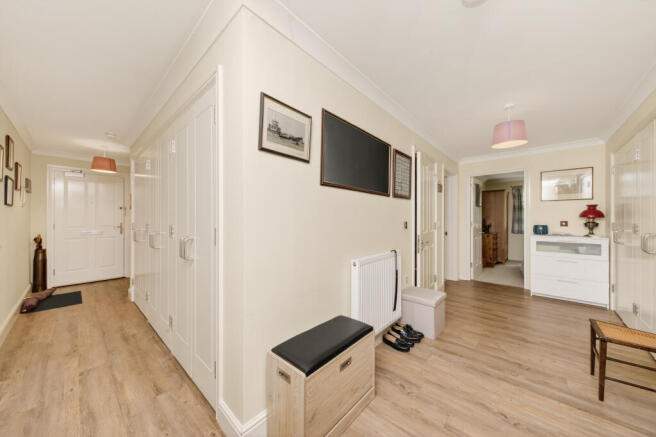 2 bed Retirement Property for sale Image 8