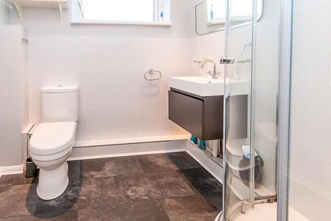 Shower Room / WC
