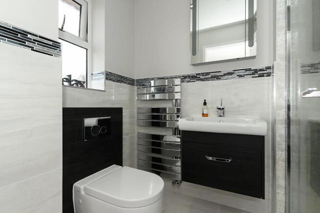 Dent-En-Suite.jpg