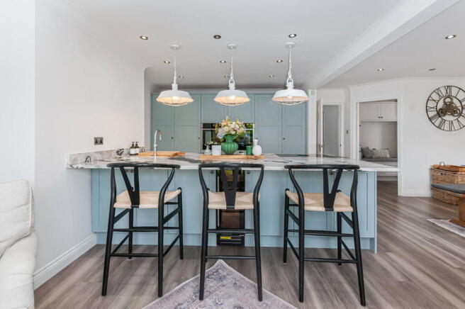 3 bed Detached for sale Image 6