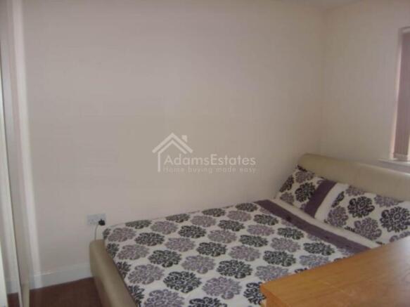 4 bed Terraced for sale Image 5