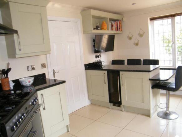 Kitchen/Breakfast Ro