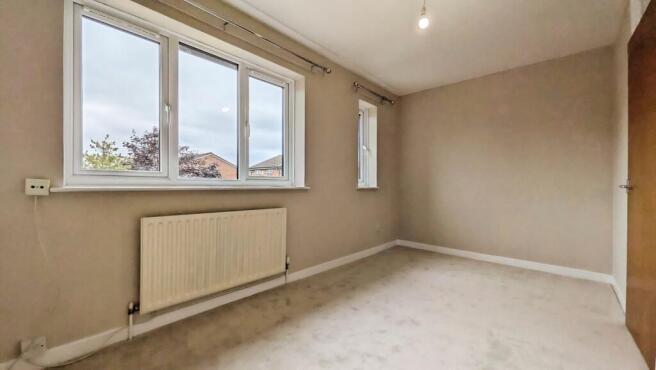 2 bed Semi-Detached to rent Image 5