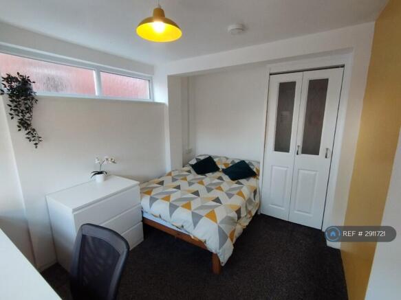 Room 1 - Comes With Private Shower Room