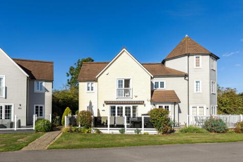 70 Windrush Lake, Isis & Windrush Lakes