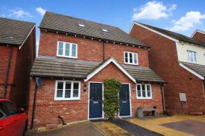 8, Oaks Close, Tonbridge TN10 3BF