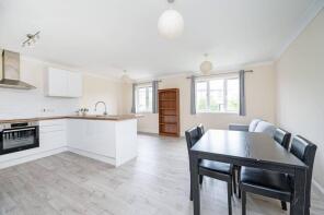 Flat 15.21, Kempton Court, Durward Street, London E1 5BE