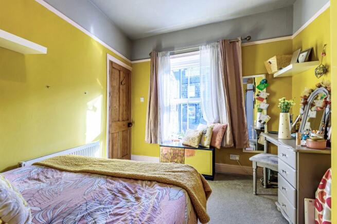 Bedroom 2 (Double)