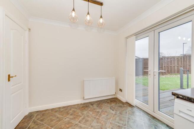 KITCHEN, DINER AND LOUNGE