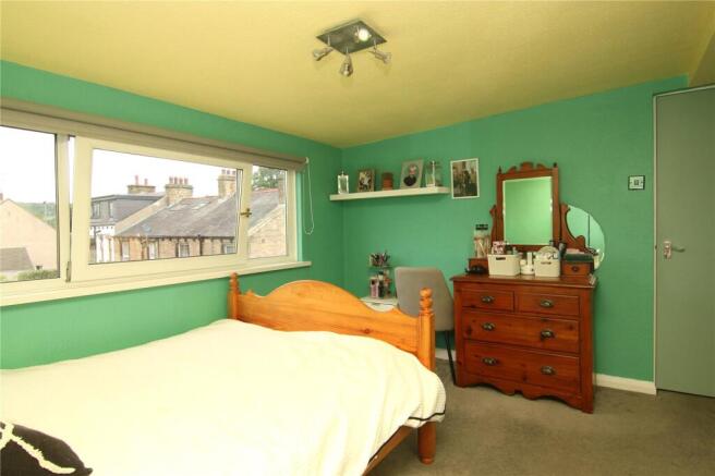 5 bed Terraced for sale Image 9