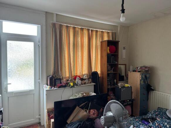 34 Douglas Road, Sutton-In-Ashfield, Nottinghamshire NG17 2EE photo 4